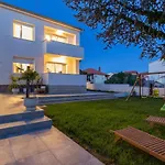 Unica Villa Biograd Na Moru