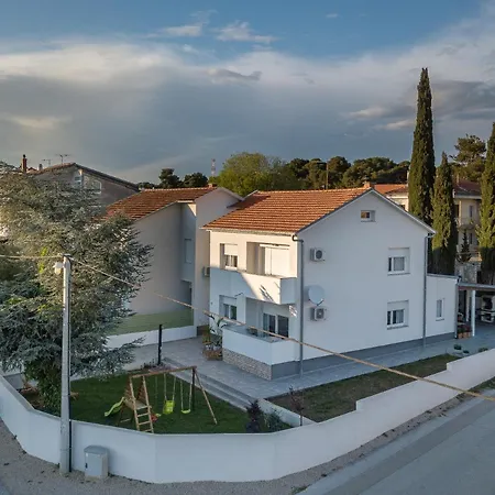 Villa Unica *